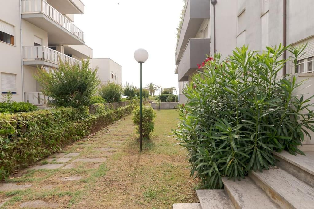 Appartamento Incantevole 2 Fronte Mare Villa Rosa Di Martinsicuro Buitenkant foto